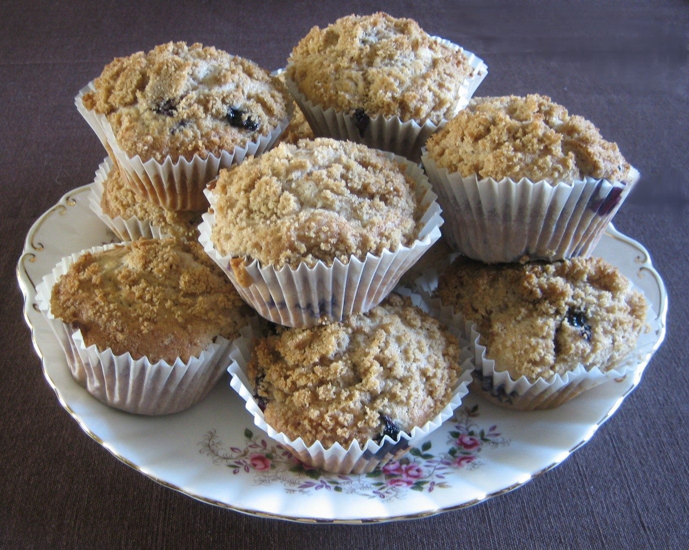 Blueberry & Cinnamon Streusel Muffins