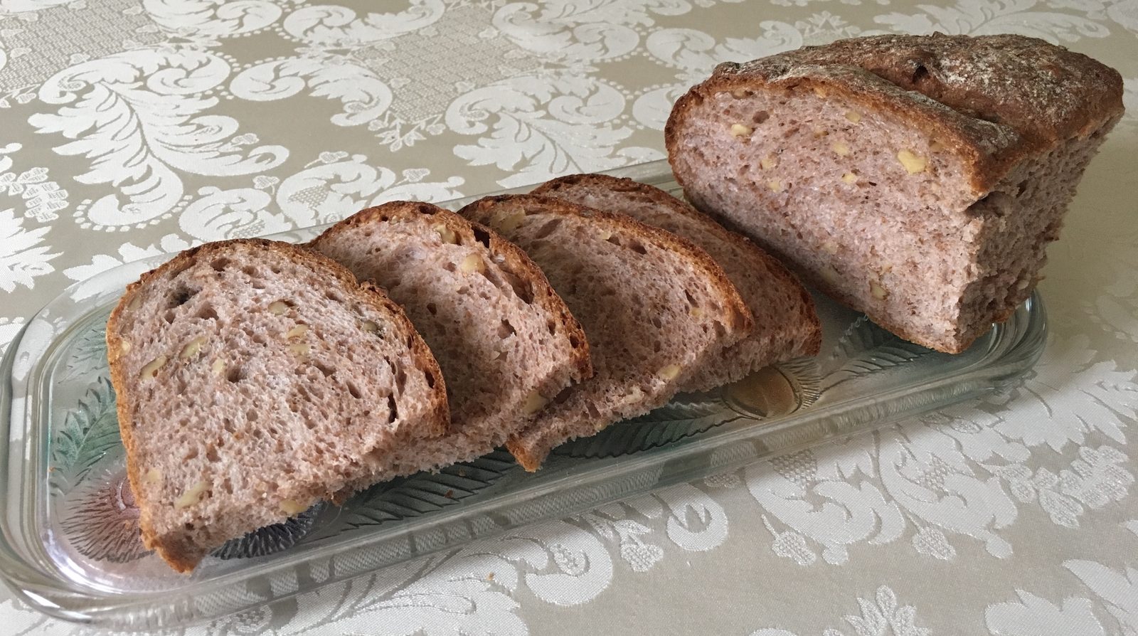 Wholemeal Crusty Walnut Cob