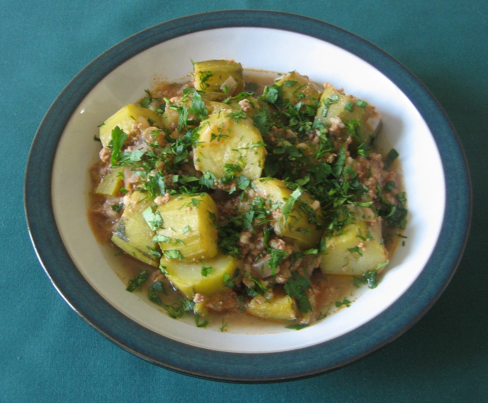 Courgettes with minced lamb and garlic yoghurt (Kıymalı Kabak)