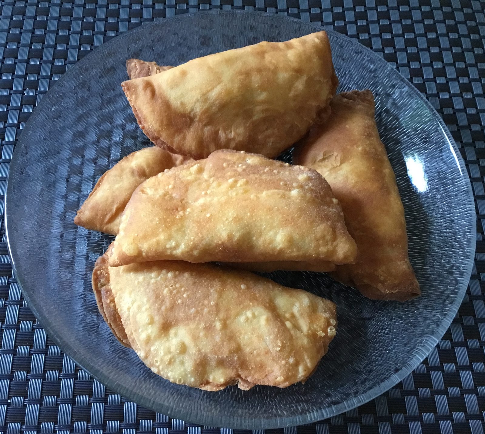 Püf Böreği (Cheese Puff Pastries)