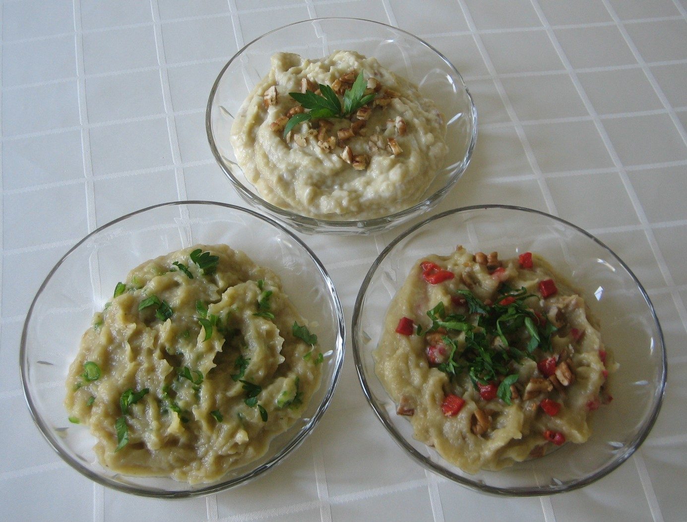 Roasted and Puréed Aubergine Salad Patlıcan Salatası